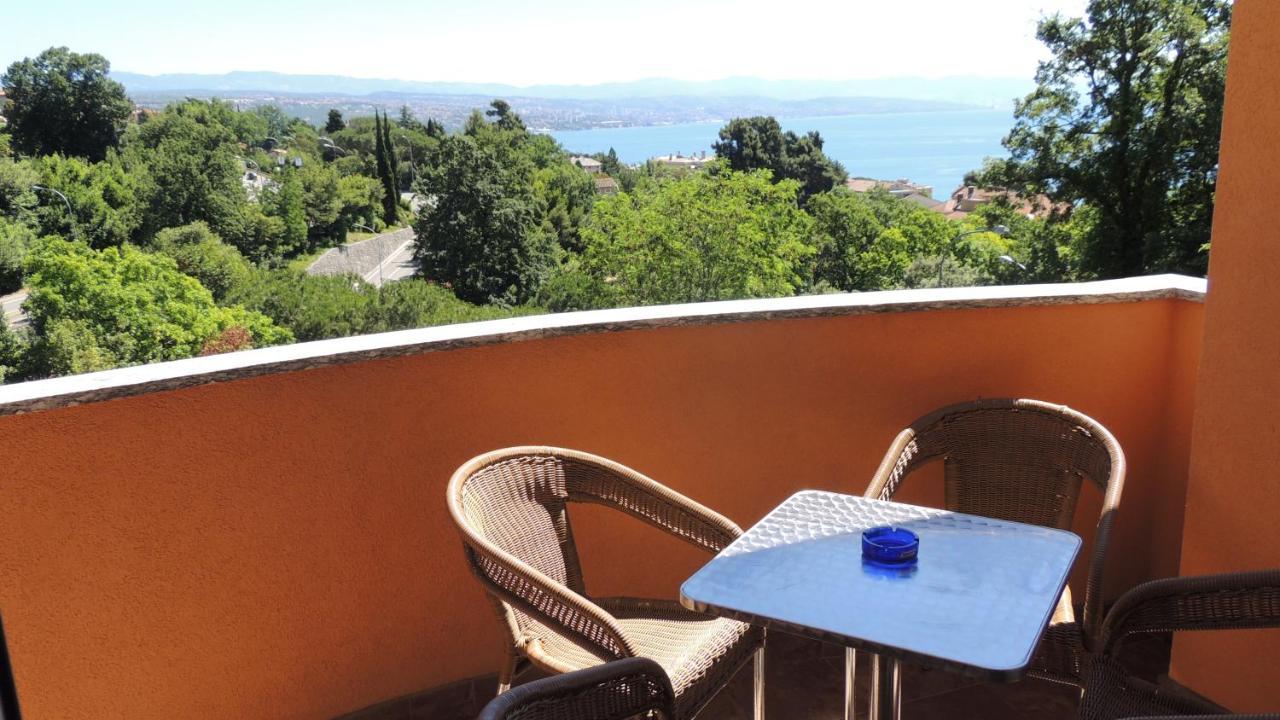 Nelly * Opatija
