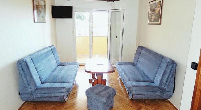 Nelly Apartment